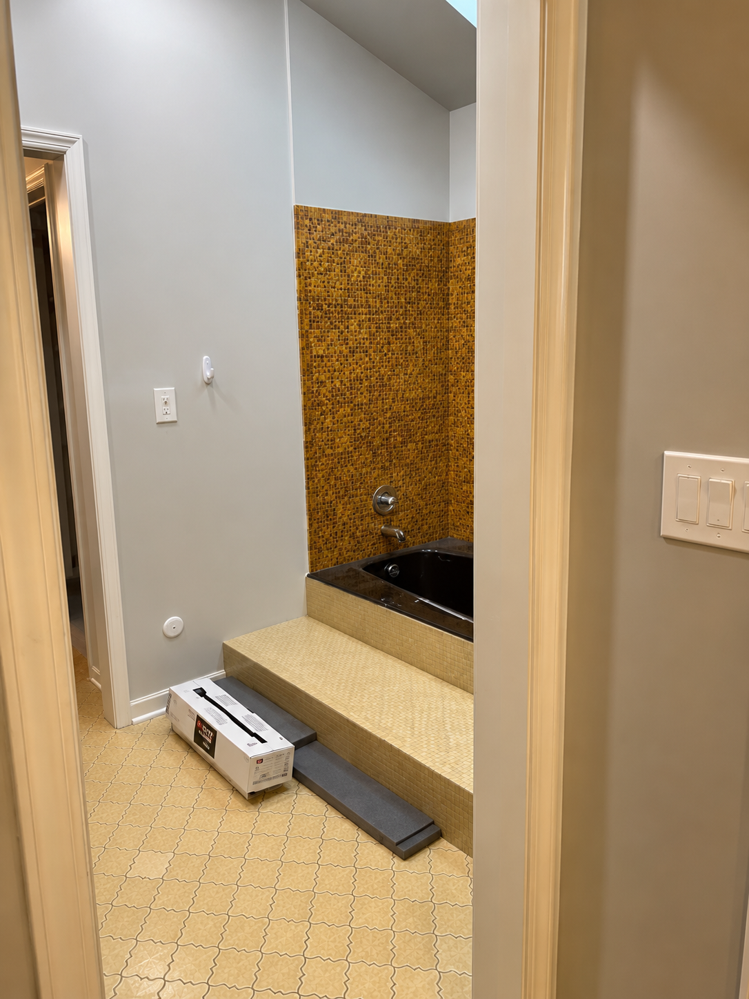 Riverwoods Bathroom Remodel: before bathroom remodeling riverwoods