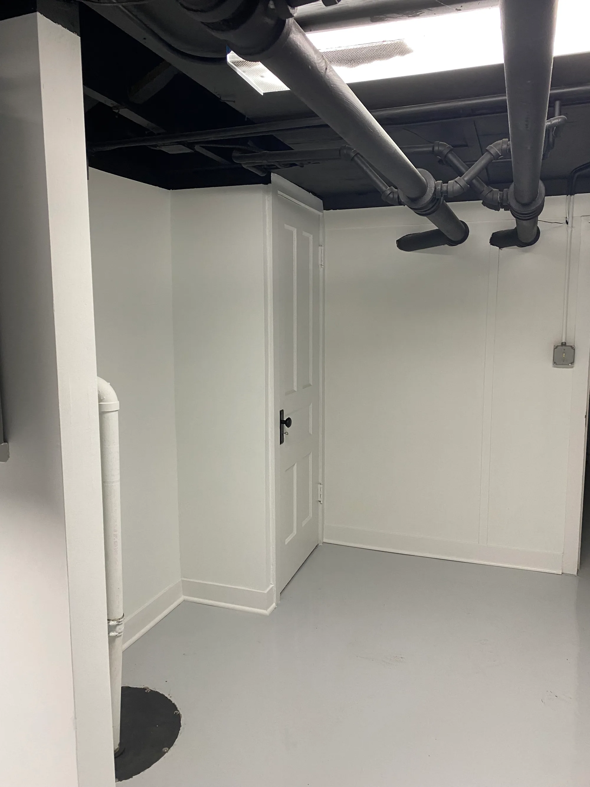 Glenview lower-level basement buildout by Delta 04