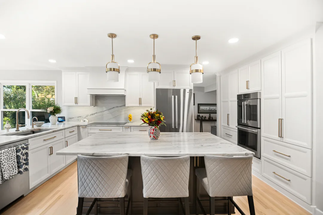 Glenview kitchen remodel by Delta Remodels