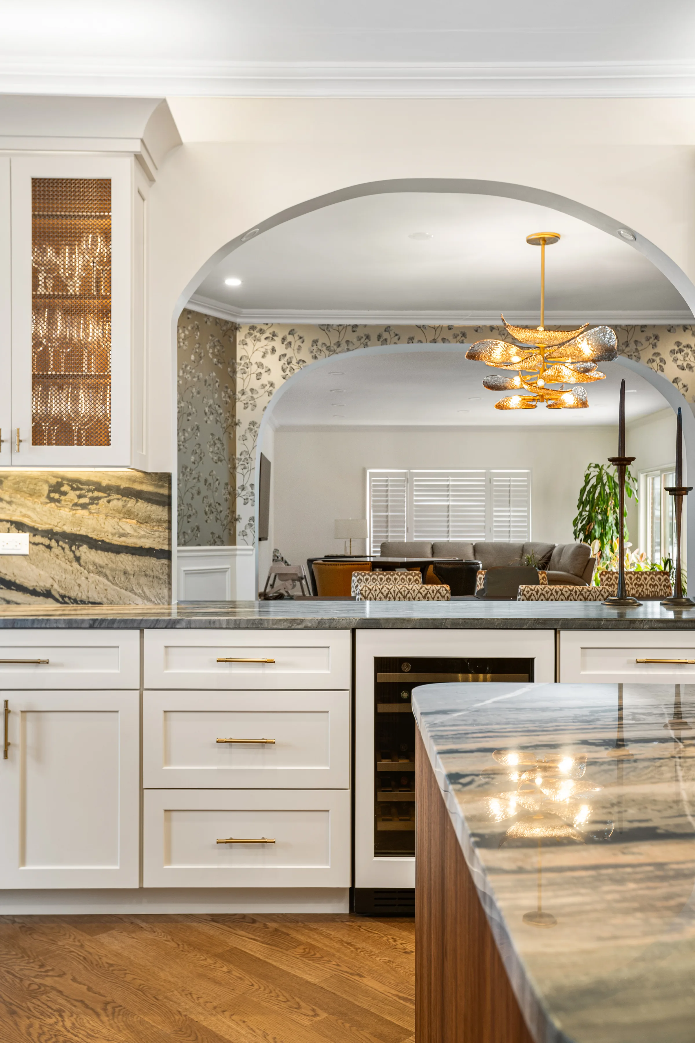 Lake Forest kitchen by Delta Remodels: finished interior overview