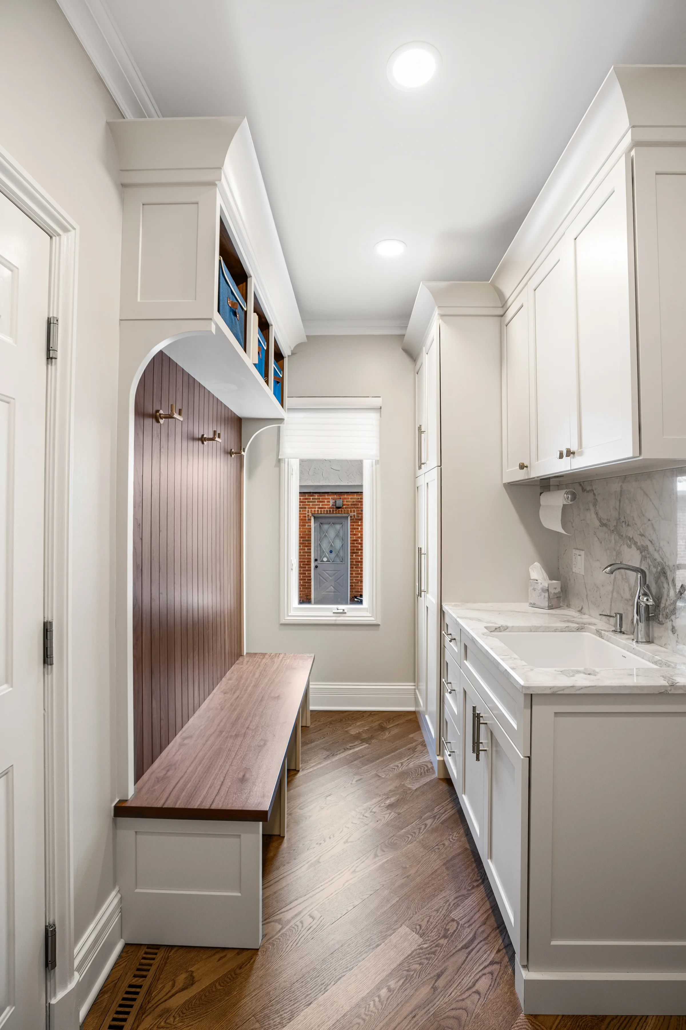 Lake Forest kitchen remodel: dining area adjacent to kitchen